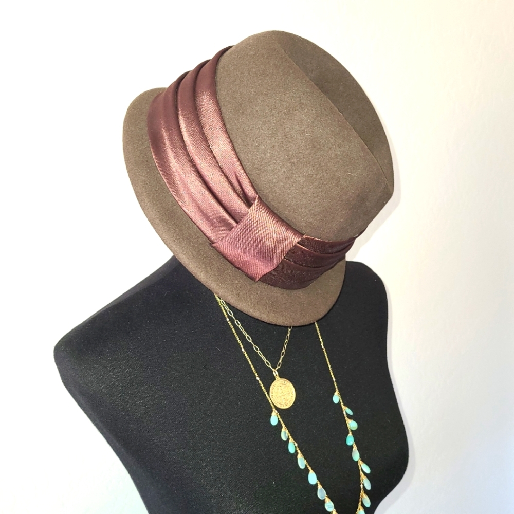 Angela & William Wool Hat